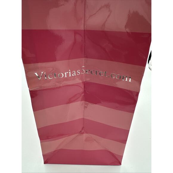 2- Vintage Victoria’s Secret Shopping Gift Bags And Box - Picture 7 of 9